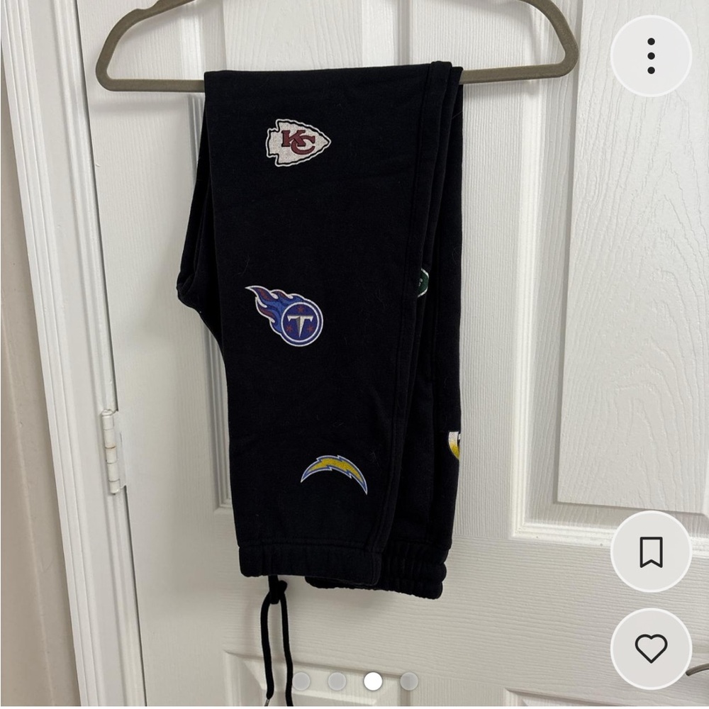 Men’s Black NFL Team Logo Sweatpants